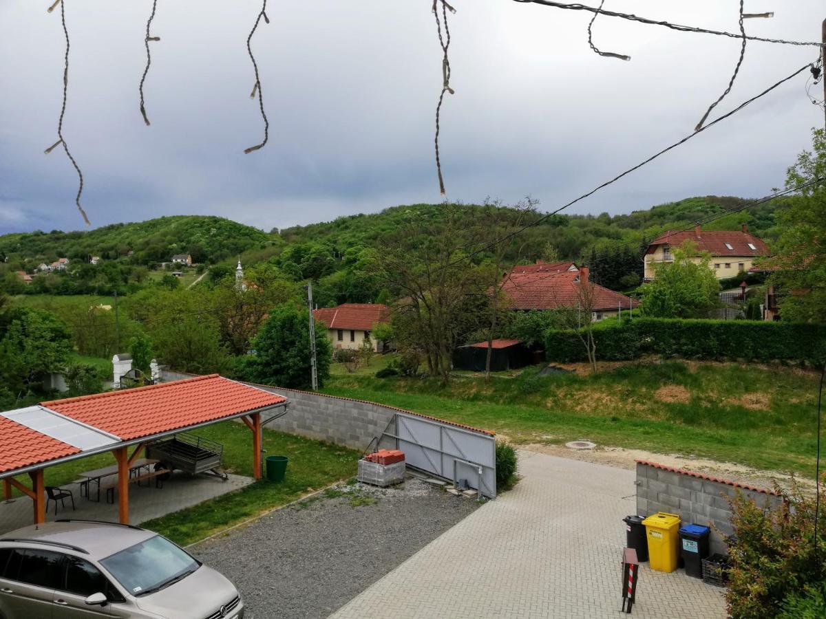 Lotuszvirag Vendeghaz Otel Szekszárd Dış mekan fotoğraf