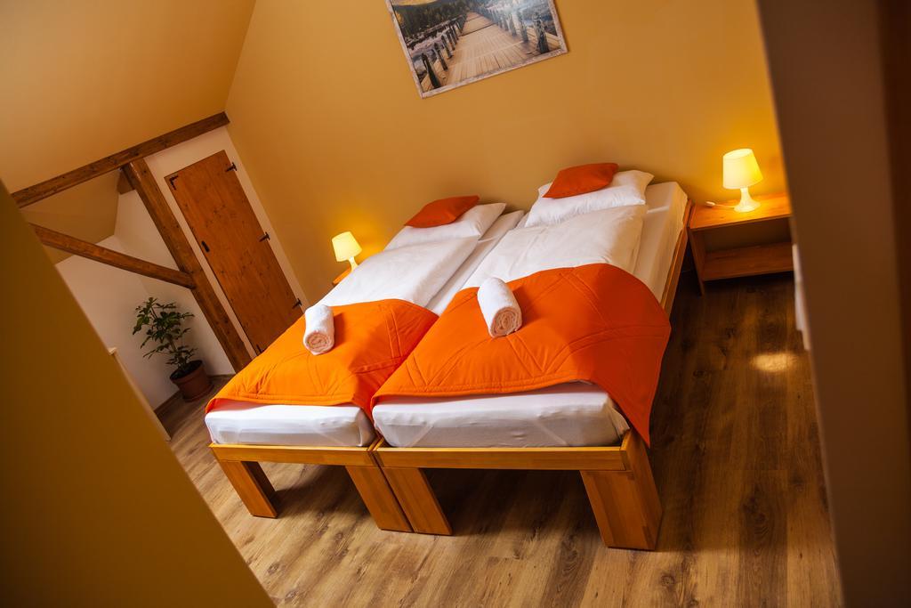 Lotuszvirag Vendeghaz Otel Szekszárd Dış mekan fotoğraf