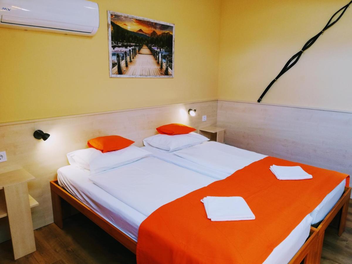 Lotuszvirag Vendeghaz Otel Szekszárd Dış mekan fotoğraf