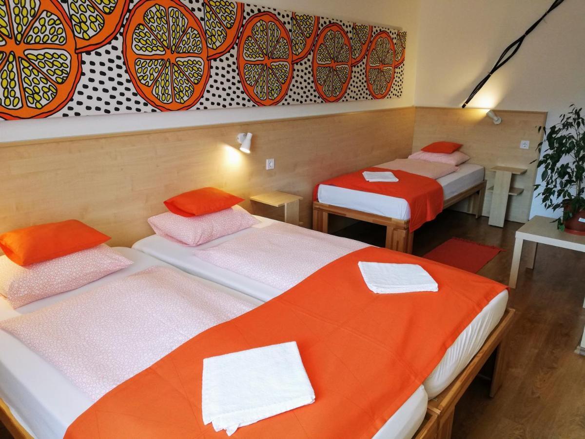 Lotuszvirag Vendeghaz Otel Szekszárd Dış mekan fotoğraf