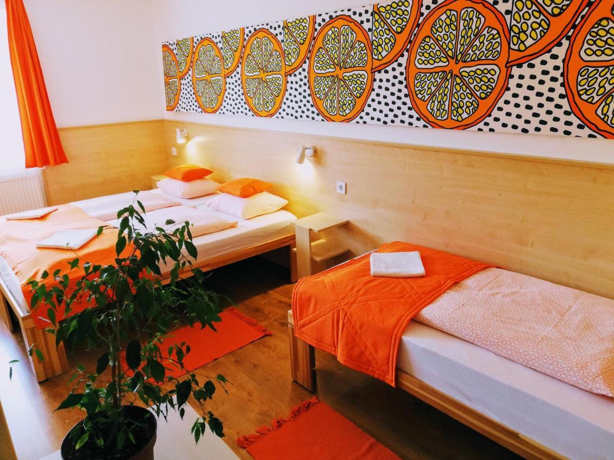 Lotuszvirag Vendeghaz Otel Szekszárd Dış mekan fotoğraf