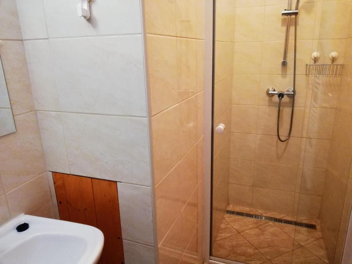 Lotuszvirag Vendeghaz Otel Szekszárd Dış mekan fotoğraf