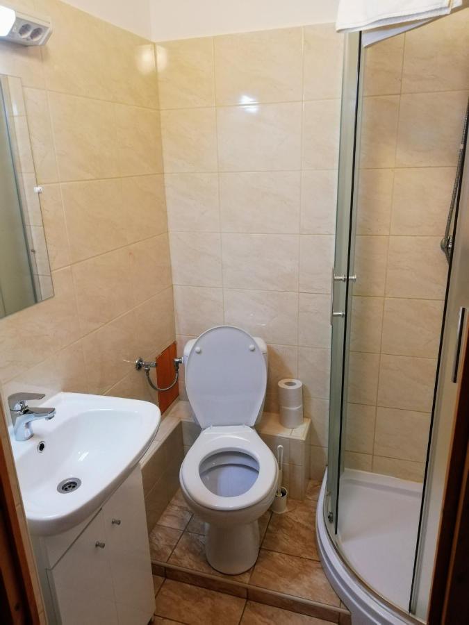 Lotuszvirag Vendeghaz Otel Szekszárd Dış mekan fotoğraf